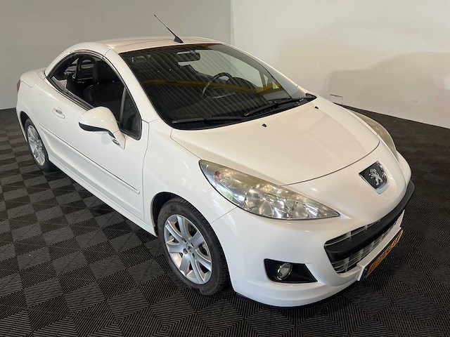 Peugeot 207 cc 1.6 vti , l-755-gt - afbeelding 19 van  19