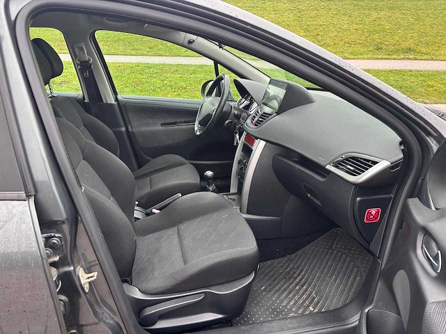 Peugeot 207 sw 1.4 vti xs 2009 | 15-hld-6 i - afbeelding 2 van  11