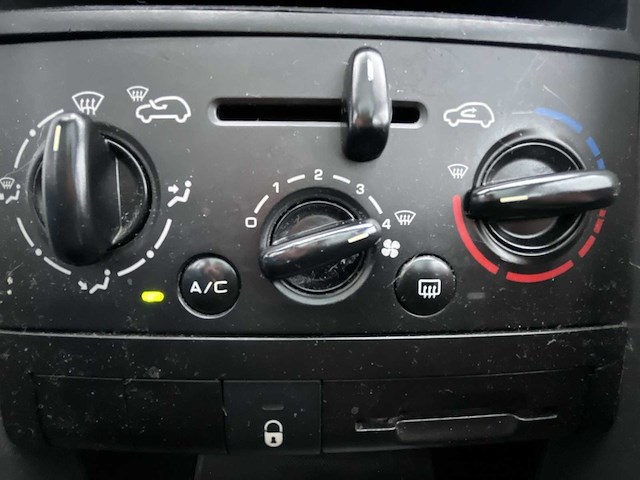 Peugeot 207 sw 1.6 vti xs 2007 | 62-xt-db - afbeelding 10 van  31