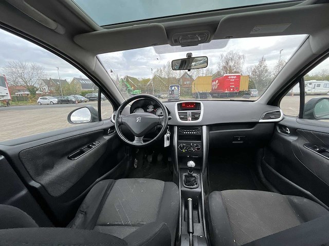 Peugeot 207 sw 1.6 vti xs 2007 | 62-xt-db - afbeelding 19 van  31