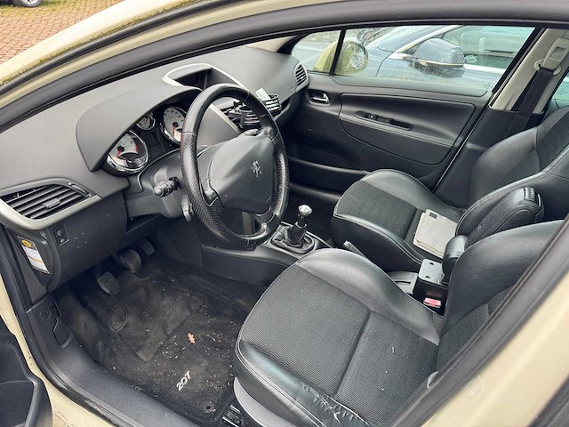 Peugeot 207 sw outdoor 1.6 vti xs 120pk 2008 -orig. nl-, 80-gkt-1 - afbeelding 2 van  16