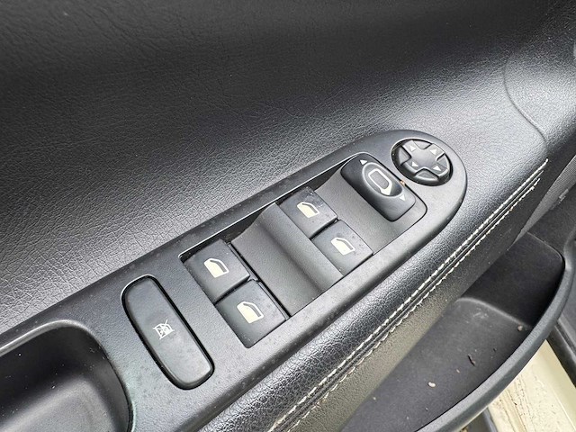 Peugeot 207 sw outdoor 1.6 vti xs 120pk 2008 -orig. nl-, 80-gkt-1 - afbeelding 3 van  16