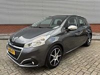 Peugeot 208 - 1.2 puretech active * g-283-ft