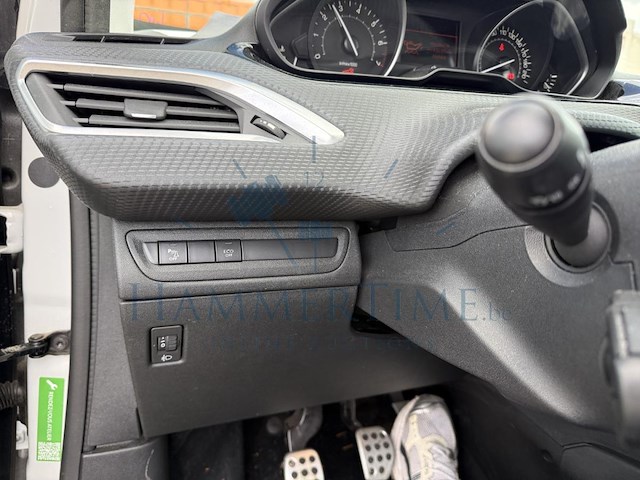 Peugeot 208 1 2 puretech gt line s&s, 2018 - afbeelding 13 van  31