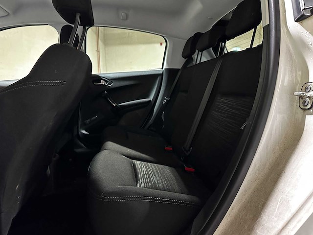 Peugeot 208 1.0 puretech access 67pk 2015 (origineel-nl), gk-426-p - afbeelding 18 van  41