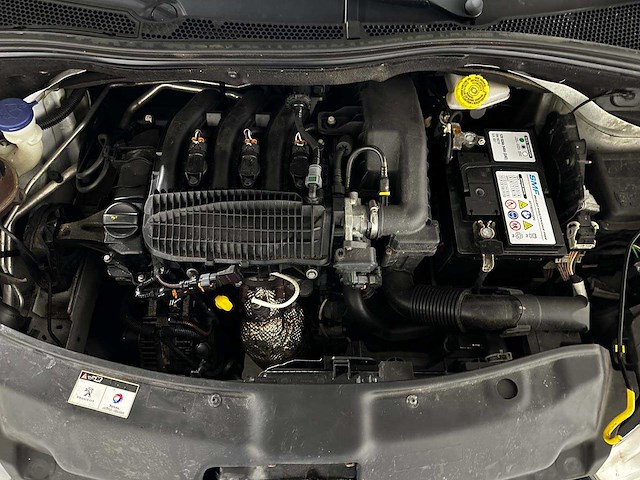 Peugeot 208 1.0 puretech access 67pk 2015 (origineel-nl), gk-426-p - afbeelding 24 van  41