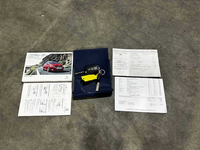 Peugeot 208 1.0 puretech access 67pk 2015 (origineel-nl), gk-426-p - afbeelding 25 van  41