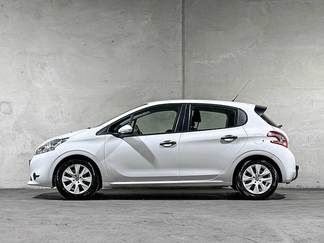 Peugeot 208 1.0 puretech access 67pk 2015 (origineel-nl), gk-426-p - afbeelding 17 van  40