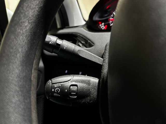 Peugeot 208 1.0 puretech access 67pk 2015 (origineel-nl), gk-426-p - afbeelding 21 van  40