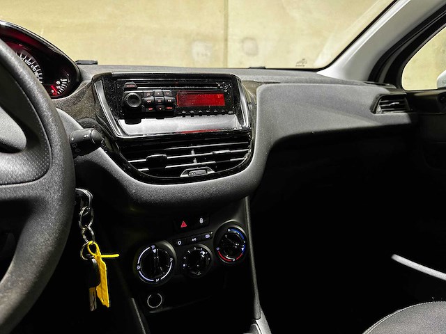 Peugeot 208 1.0 puretech access 67pk 2015 (origineel-nl), gk-426-p - afbeelding 25 van  40