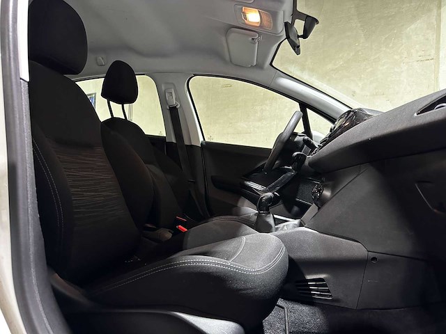 Peugeot 208 1.0 puretech access 67pk 2015 (origineel-nl), gk-426-p - afbeelding 35 van  40