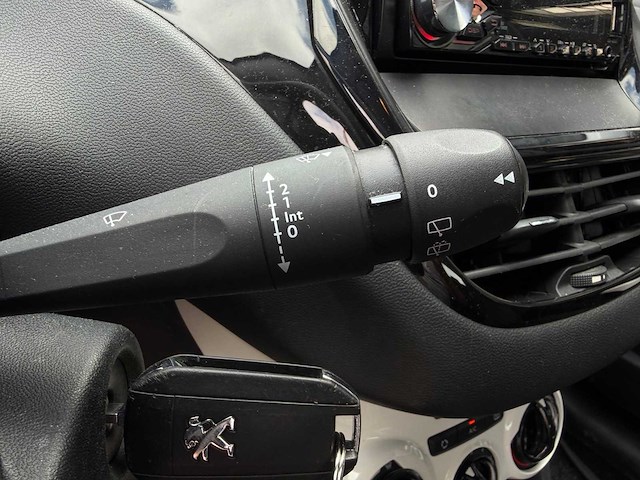 Peugeot 208 1.0 puretech like | gf-040-n i - afbeelding 9 van  21