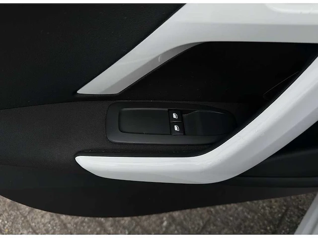 Peugeot 208 1.0 puretech like | gf-040-n i - afbeelding 6 van  21