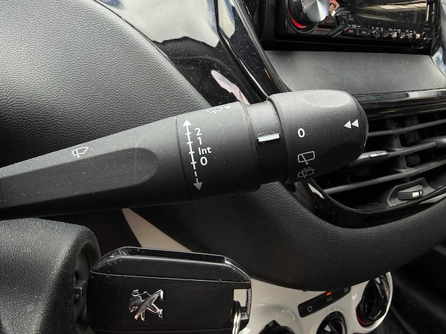 Peugeot 208 1.0 puretech like | gf-040-n i - afbeelding 9 van  21
