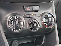 Peugeot 208 1.0 vti access 2013 | 4-sgr-83 - afbeelding 19 van  24