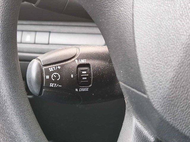 Peugeot 208 1.0 vti access 2013 | 7-kgt-82 - afbeelding 8 van  25