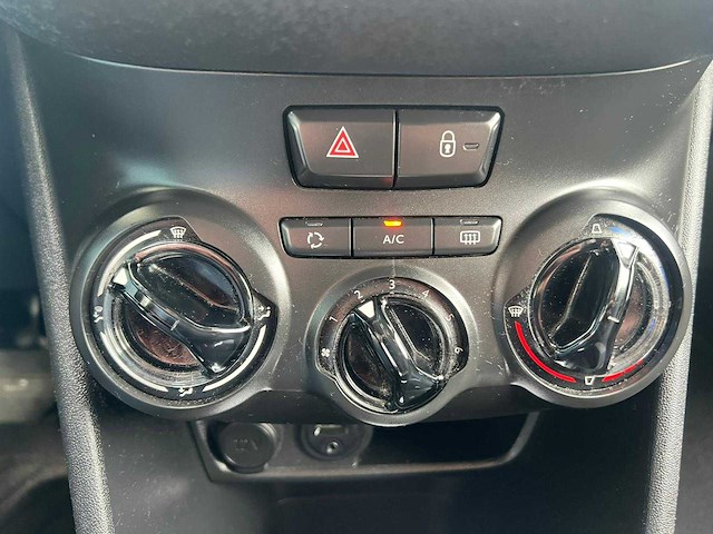 Peugeot 208 1.2 e-vti style automaat, 9-zjb-41 - afbeelding 4 van  6