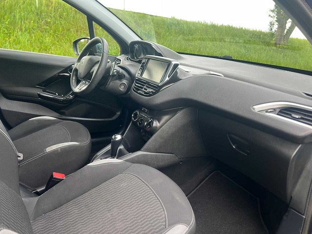 Peugeot 208 1.2 e-vti style automaat, 9-zjb-41 - afbeelding 17 van  25