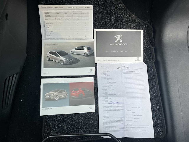 Peugeot 208 1.2 pt style pack plus 2015 | gb-470-p - afbeelding 16 van  25