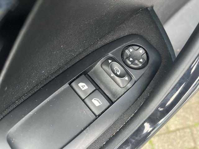 Peugeot 208 1.2 pt style pack plus 2015 | gb-470-p - afbeelding 22 van  25