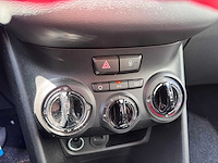 Peugeot 208 1.2 puret. signature * xt-615-z - afbeelding 4 van  11