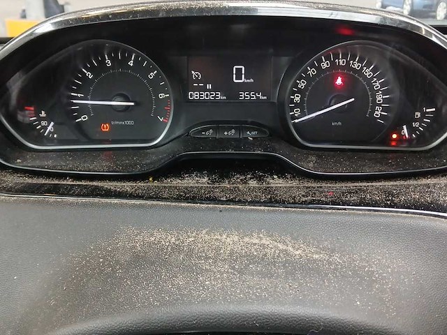 Peugeot 208 1.2 puret. signature, ; xv-849-t - afbeelding 17 van  18