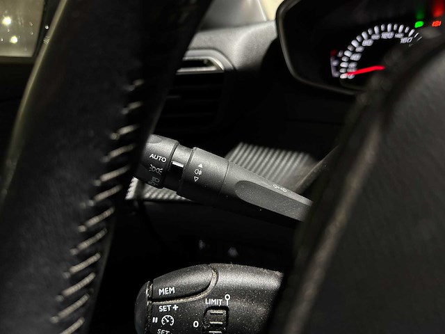 Peugeot 208 1.2 puretech active 101pk 2020 (origineel-nl + 1e eigenaar), h-534-tx - afbeelding 18 van  49