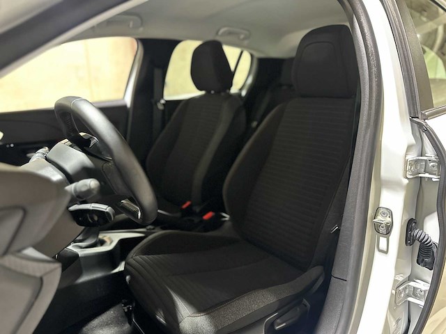 Peugeot 208 1.2 puretech active 74pk 2023 (origineel-nl+1e eigenaar), r-957-zg - afbeelding 24 van  45
