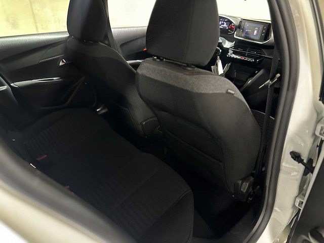 Peugeot 208 1.2 puretech active 74pk 2023 (origineel-nl+1e eigenaar), r-957-zg - afbeelding 31 van  45