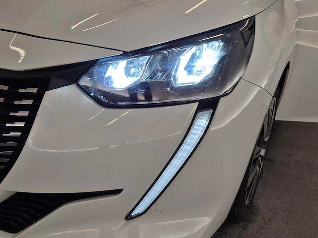 Peugeot 208 1.2 puretech active; j-967-bd - afbeelding 8 van  15