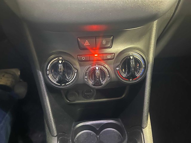 Peugeot 208 1.2 puretech active, pl-011-k - afbeelding 7 van  7