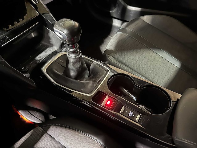 Peugeot 208 1.2 puretech allure 101pk 2020, j-094-vx - afbeelding 18 van  40