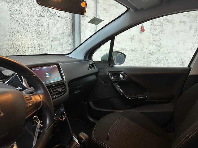 Peugeot 208 1.2 puretech allure 82pk 2017, rl-064-l - afbeelding 11 van  41