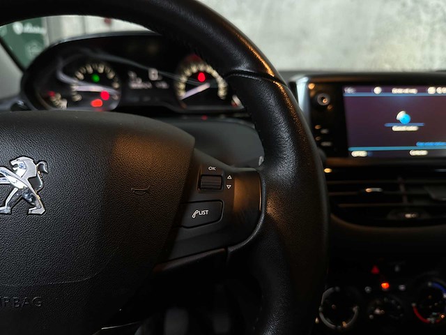 Peugeot 208 1.2 puretech allure 82pk 2017, rl-064-l - afbeelding 16 van  41