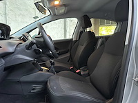 Peugeot 208 1.2 puretech allure 82pk 2017, rl-064-l - afbeelding 25 van  41