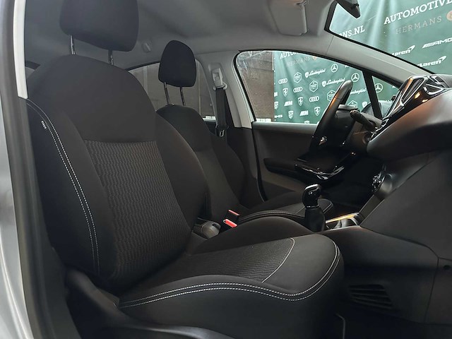 Peugeot 208 1.2 puretech allure 82pk 2017, rl-064-l - afbeelding 32 van  41