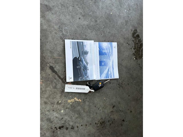 Peugeot 208 1.2 puretech allure 82pk 2017, rl-064-l - afbeelding 36 van  41