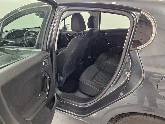 Peugeot 208 1.2 puretech allure; hf-192-l - afbeelding 9 van  17