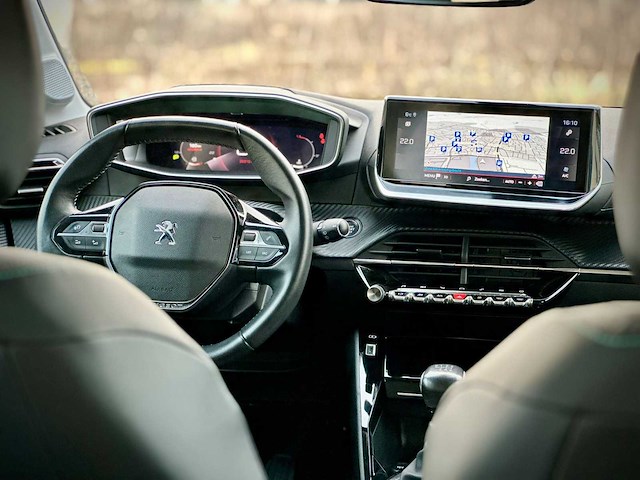 Peugeot 208 1.2 puretech allure, j-968-th - afbeelding 2 van  17
