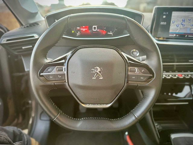 Peugeot 208 1.2 puretech allure, j-968-th - afbeelding 5 van  17