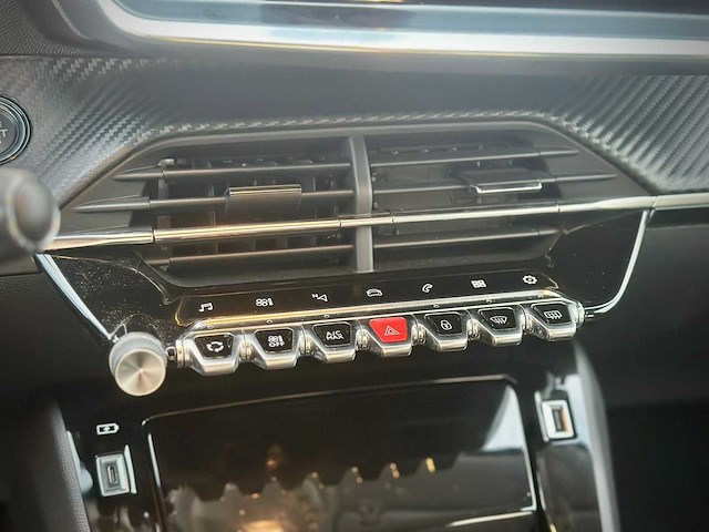 Peugeot 208 1.2 puretech allure, j-968-th - afbeelding 7 van  17