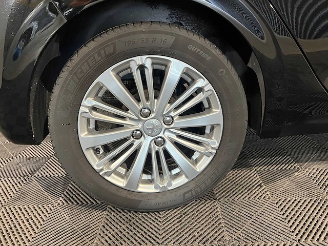 Peugeot 208 1.2 puretech allure, xl-152-g - afbeelding 18 van  20