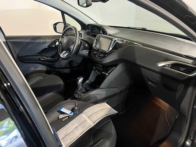 Peugeot 208 1.2 puretech allure, xl-152-g - afbeelding 19 van  20