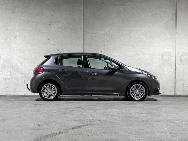 Peugeot 208 1.2 puretech blue lease executive 82pk 2018, tb-383-s - afbeelding 2 van  42