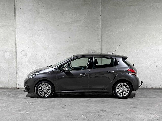 Peugeot 208 1.2 puretech blue lease executive 82pk 2018, tb-383-s - afbeelding 9 van  42
