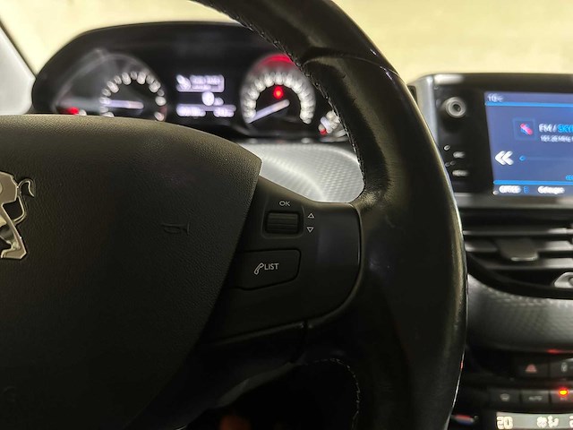 Peugeot 208 1.2 puretech blue lease executive 82pk 2018, tb-383-s - afbeelding 32 van  42