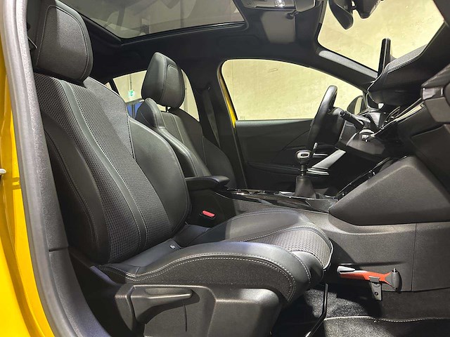 Peugeot 208 1.2 puretech gt 101pk 2021 (origineel-nl), k-271-nn - afbeelding 12 van  15