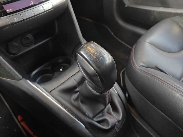 Peugeot 208 1.2 puretech gt-line , ; 2-zbt-46 - afbeelding 8 van  13