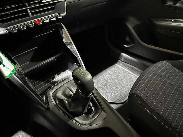 Peugeot 208 1.2 puretech like 75pk 2023, r-956-zl - afbeelding 16 van  35