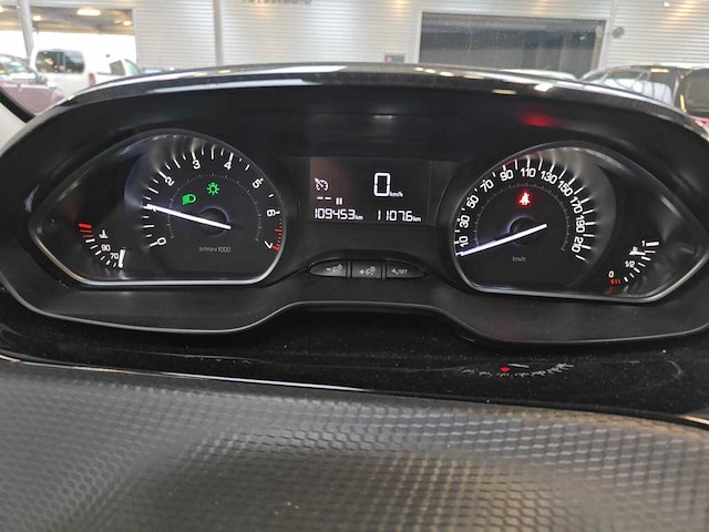 Peugeot 208 1.2 puretech signature; g-520-sz - afbeelding 2 van  13